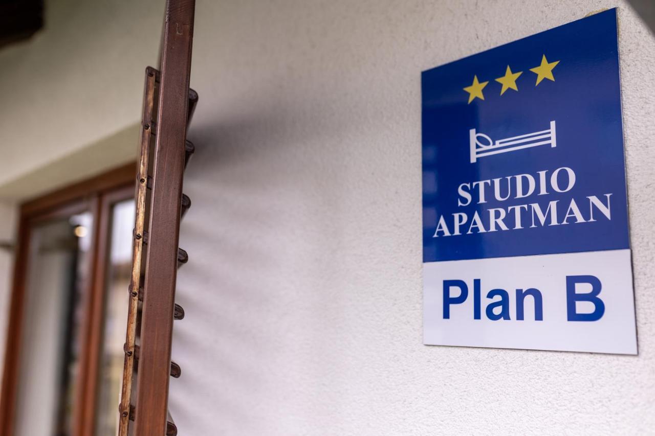 Studio Apartman Planb, Self Check In Осиек Экстерьер фото